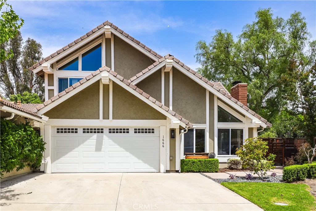 1666 N Dressage Street