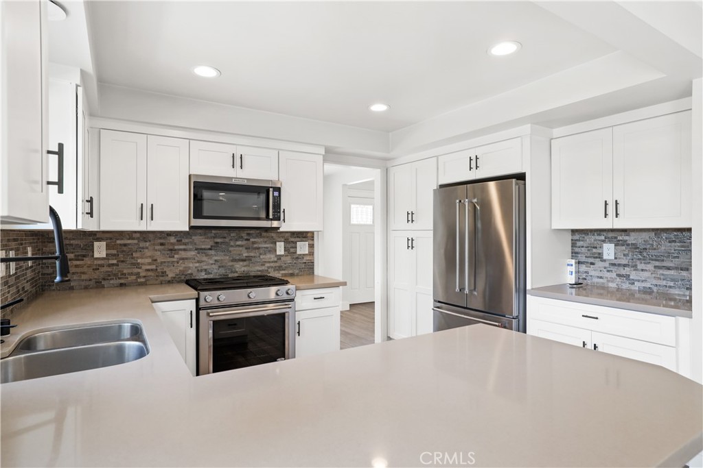 1666 N Dressage Street