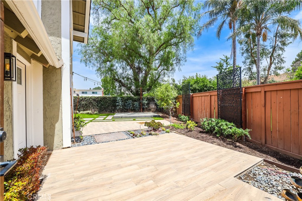 1666 N Dressage Street