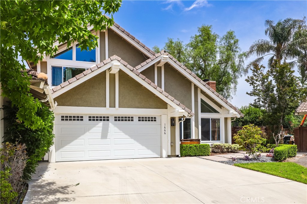 1666 N Dressage Street