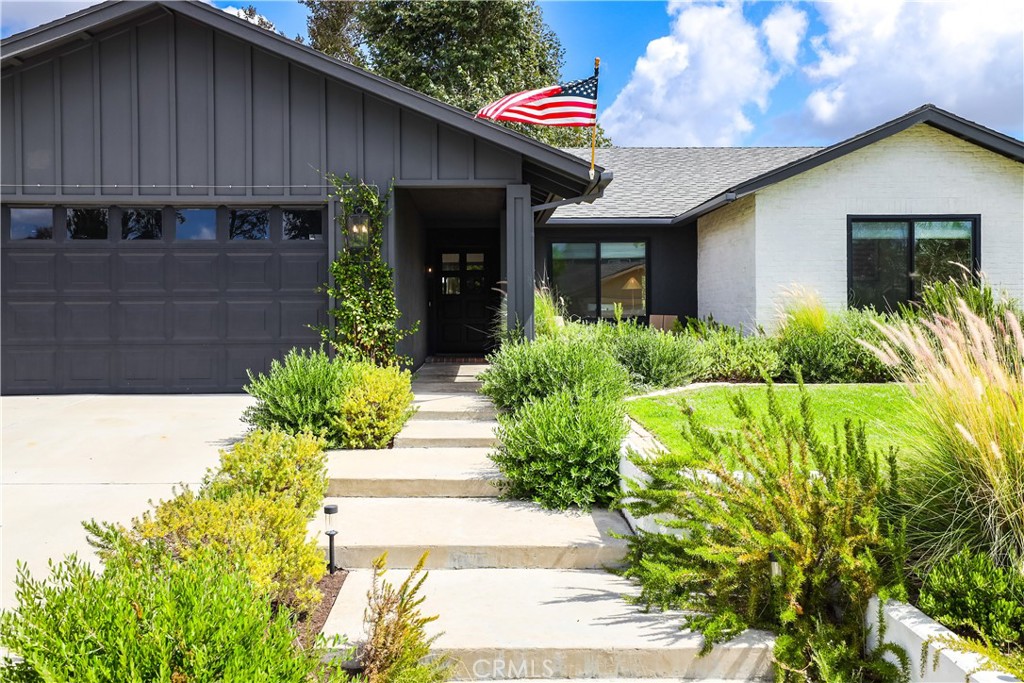 24072 Oro Grande Lane