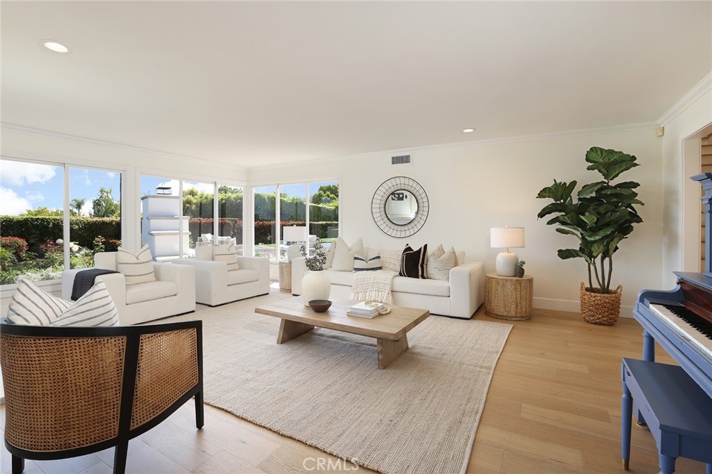 2936 Alta Vista Drive