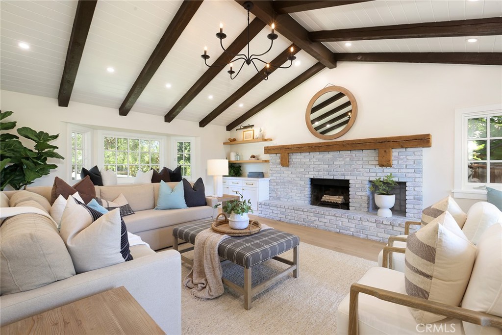 2936 Alta Vista Drive