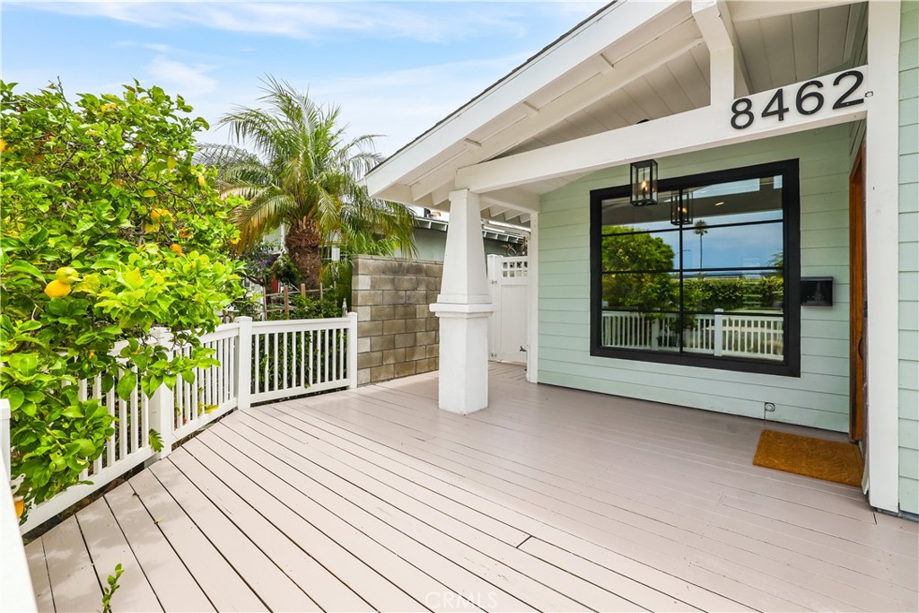 8462 Hillhead Drive