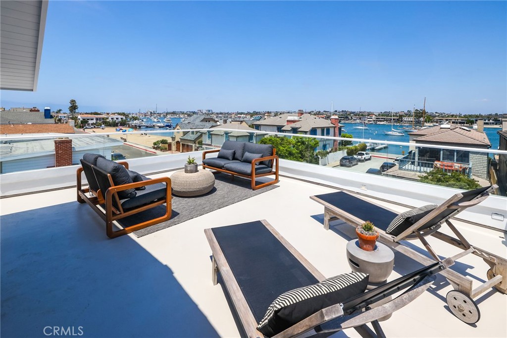 825 W Bay Avenue A