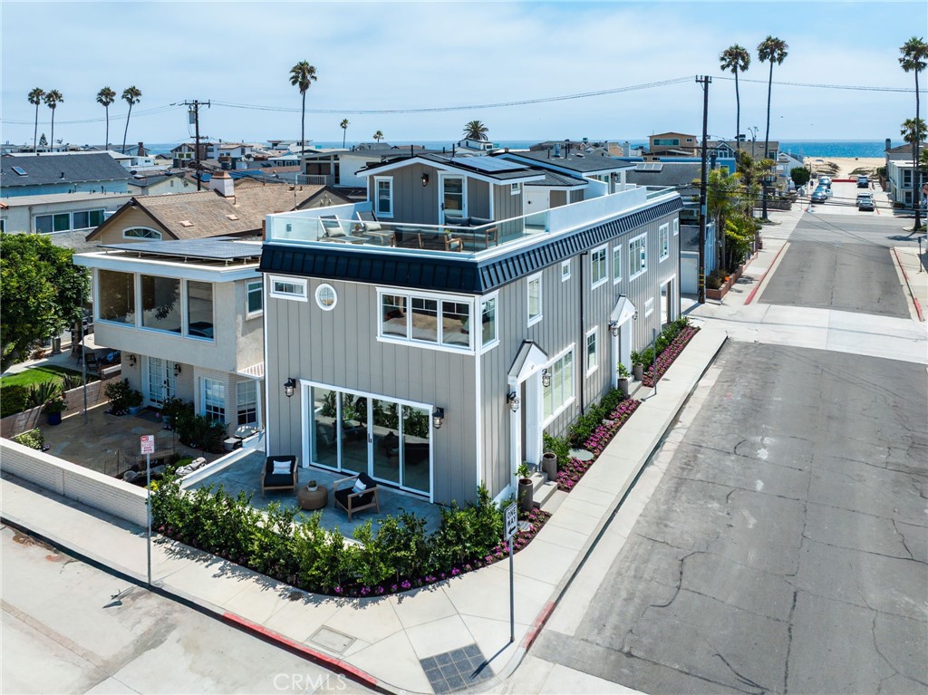 825 W Bay Avenue A