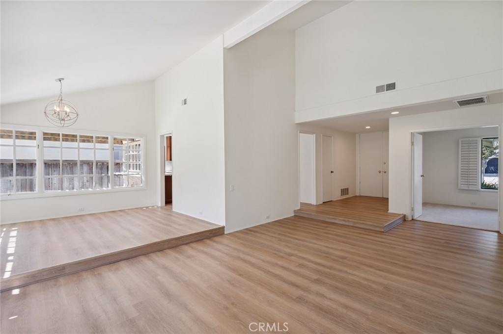 1819 Port Kimberly Place