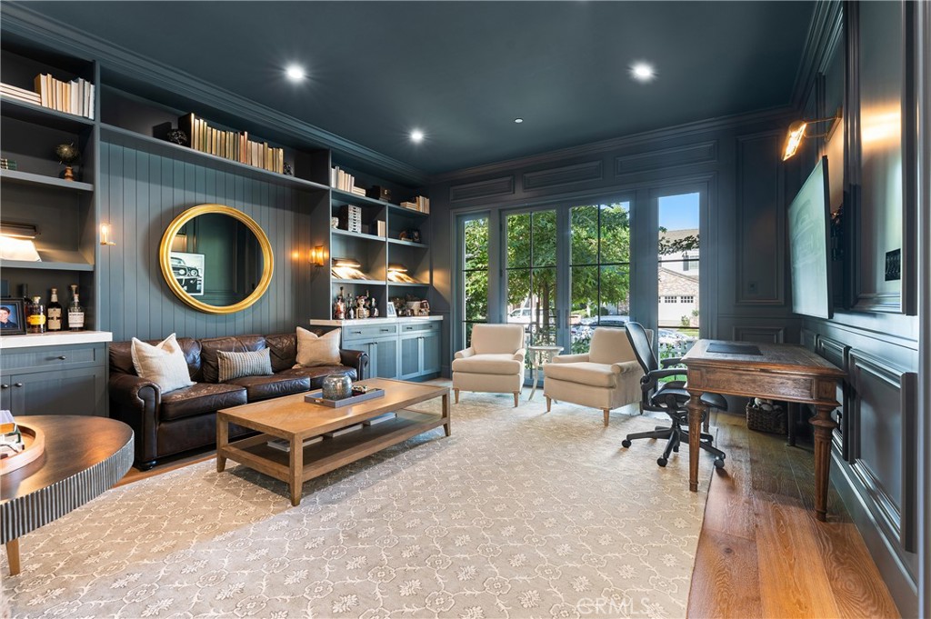 1707 Newport Hills Drive W