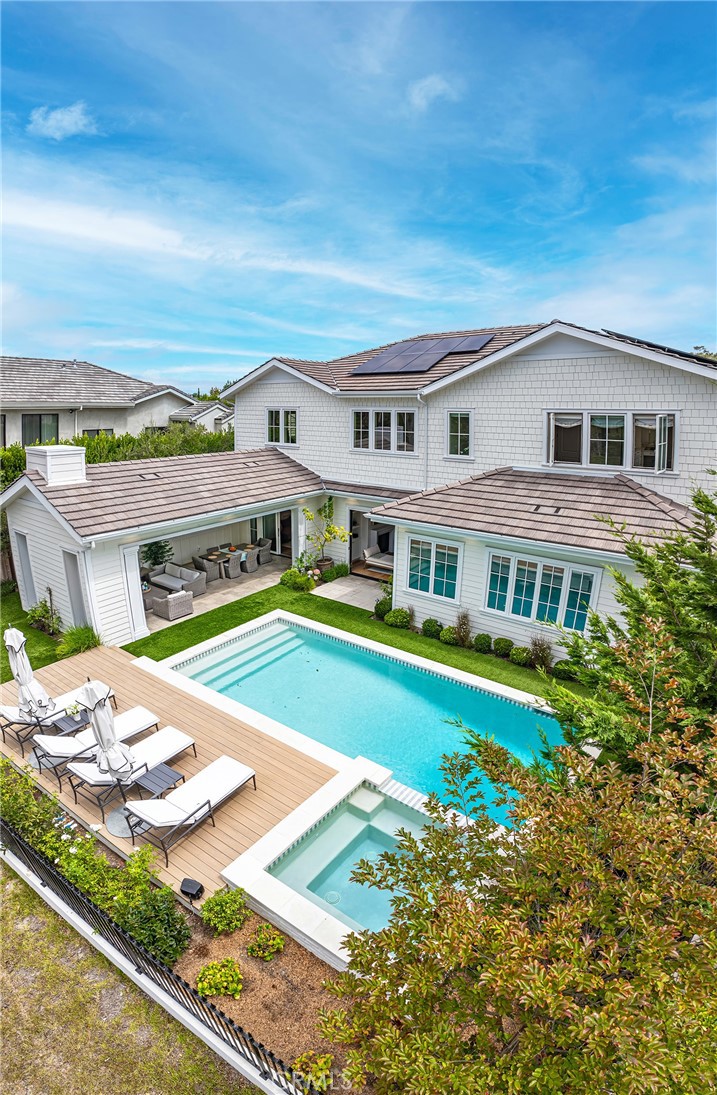 1707 Newport Hills Drive W
