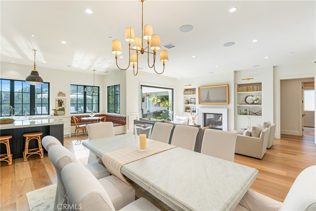 1707 Newport Hills Drive W
