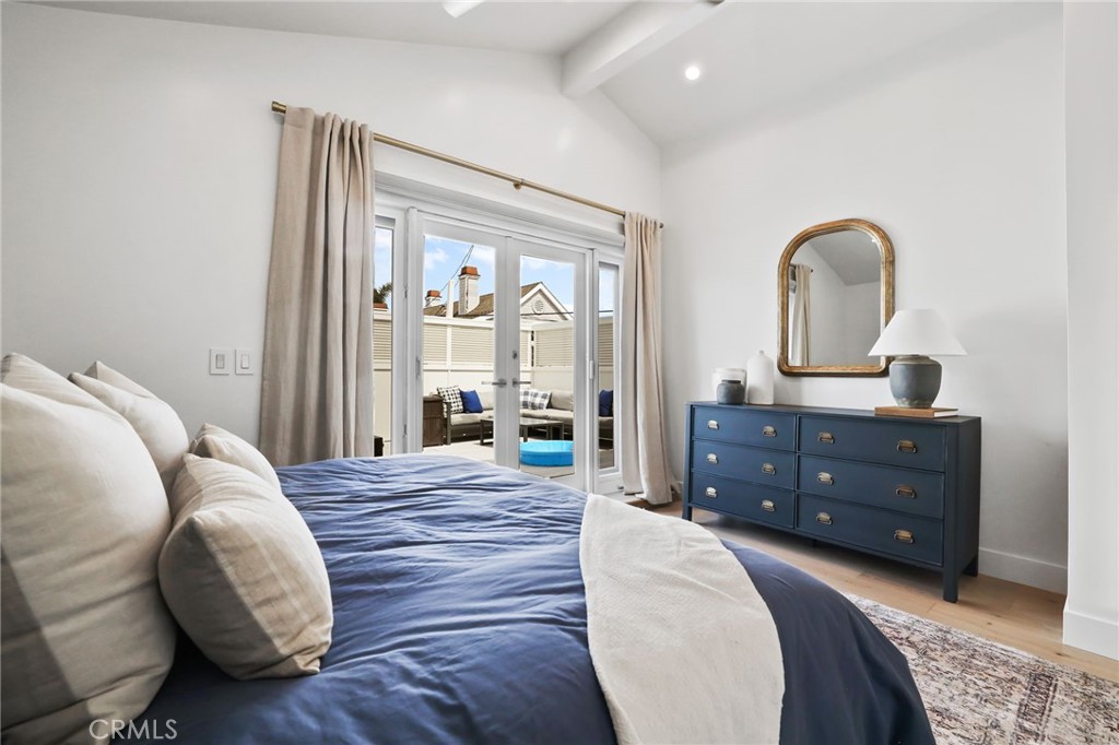 511 1/2 Fernleaf Avenue