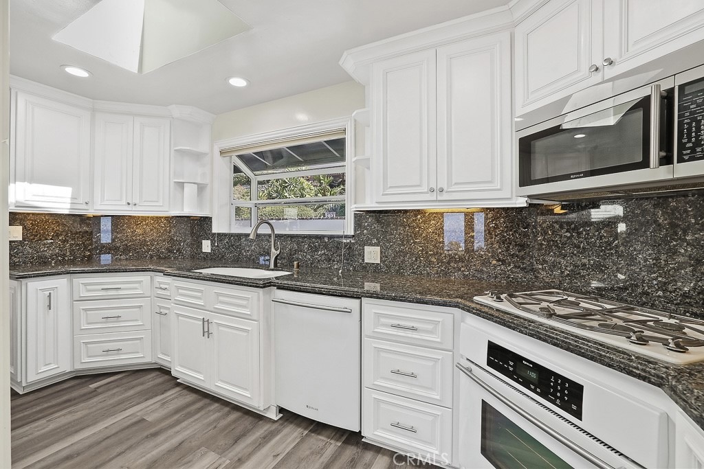 761 Temple Hills