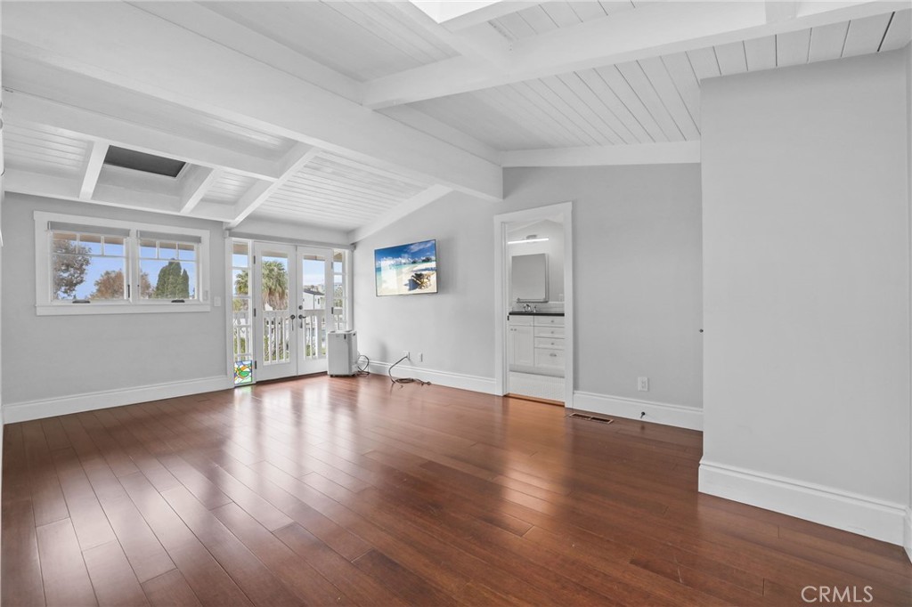 2520 Cliff Drive