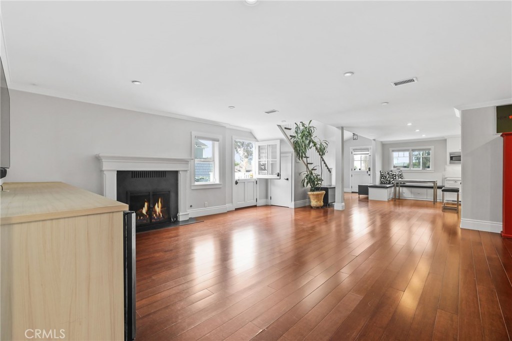 2520 Cliff Drive