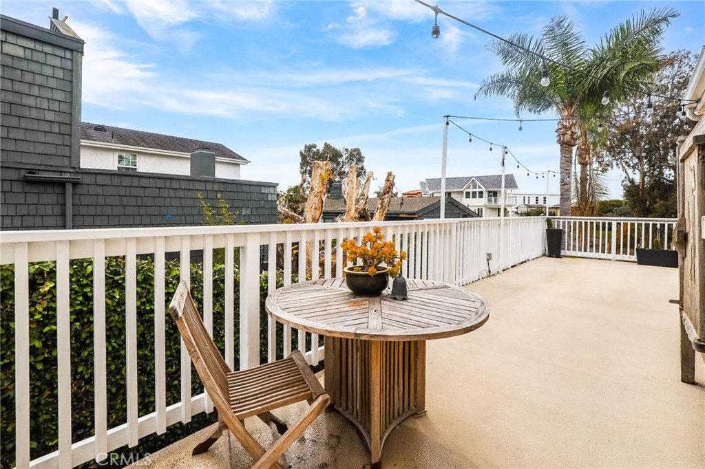 2520 Cliff Drive