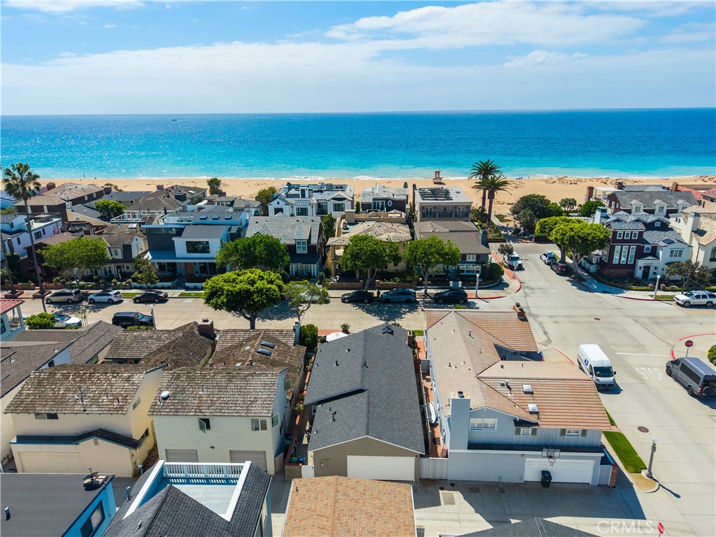 2004 E Ocean Boulevard