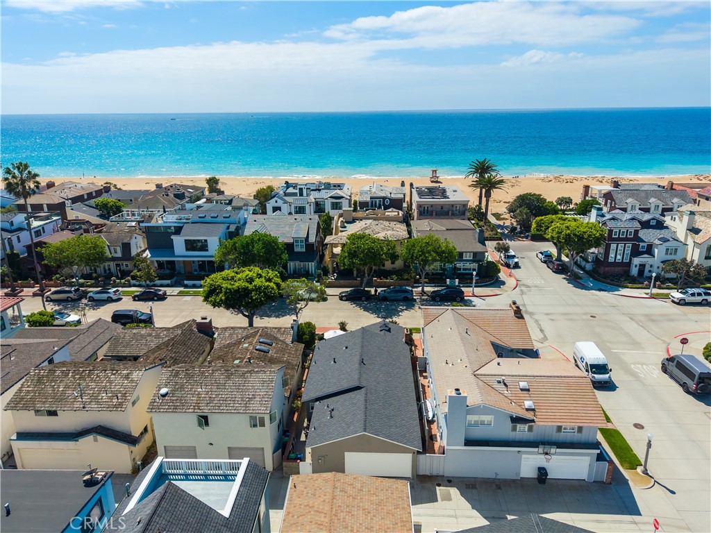 2004 E Ocean Boulevard