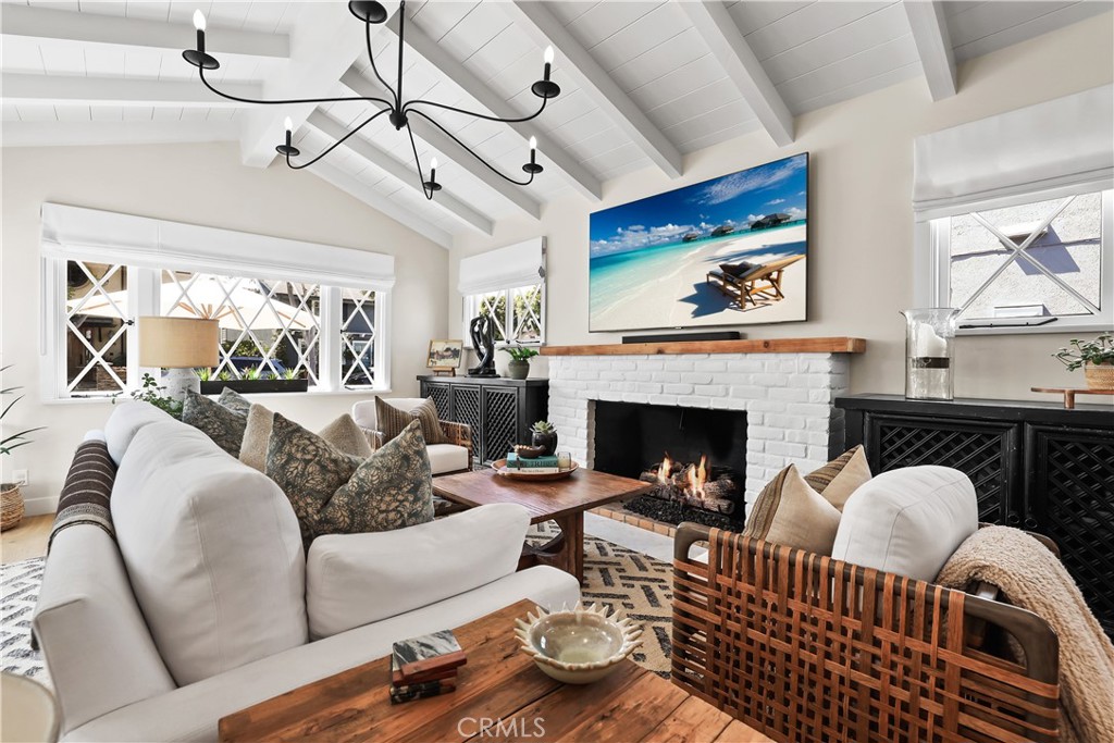 2004 E Ocean Boulevard