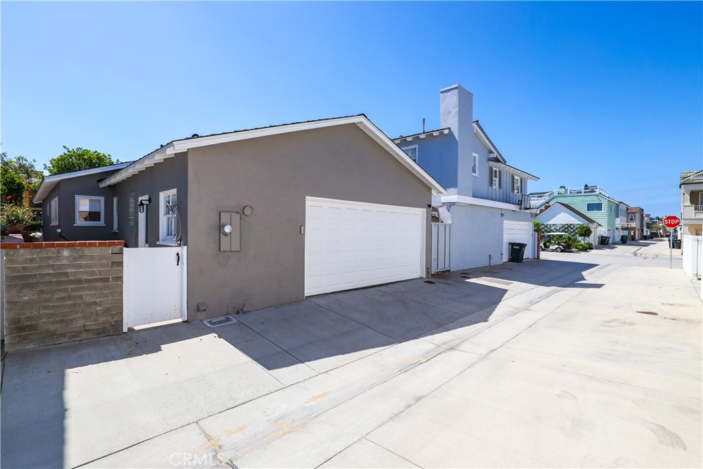 2004 E Ocean Boulevard