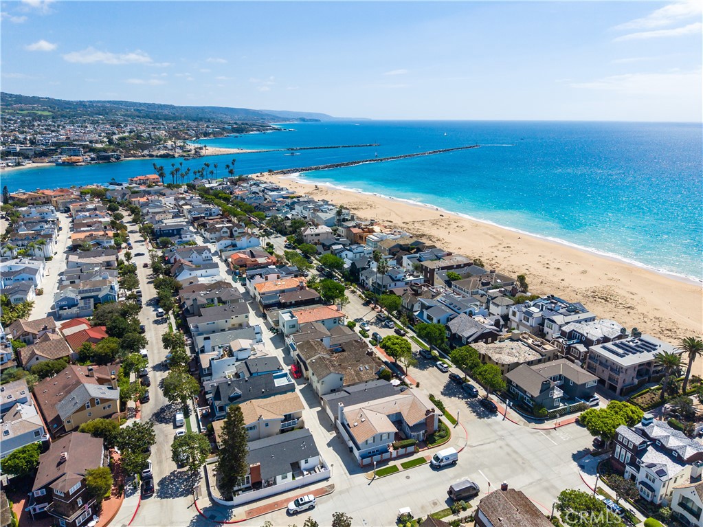 2004 E Ocean Boulevard