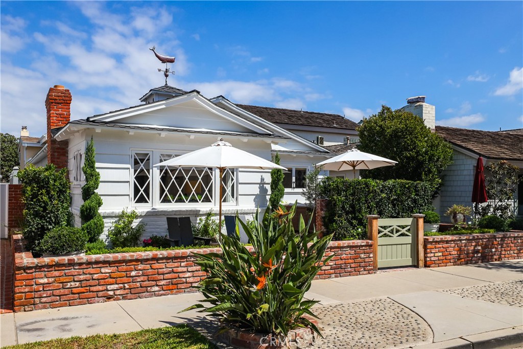 2004 E Ocean Boulevard