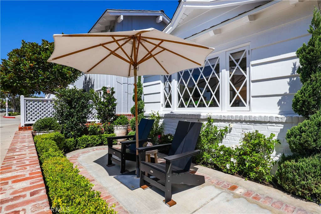 2004 E Ocean Boulevard