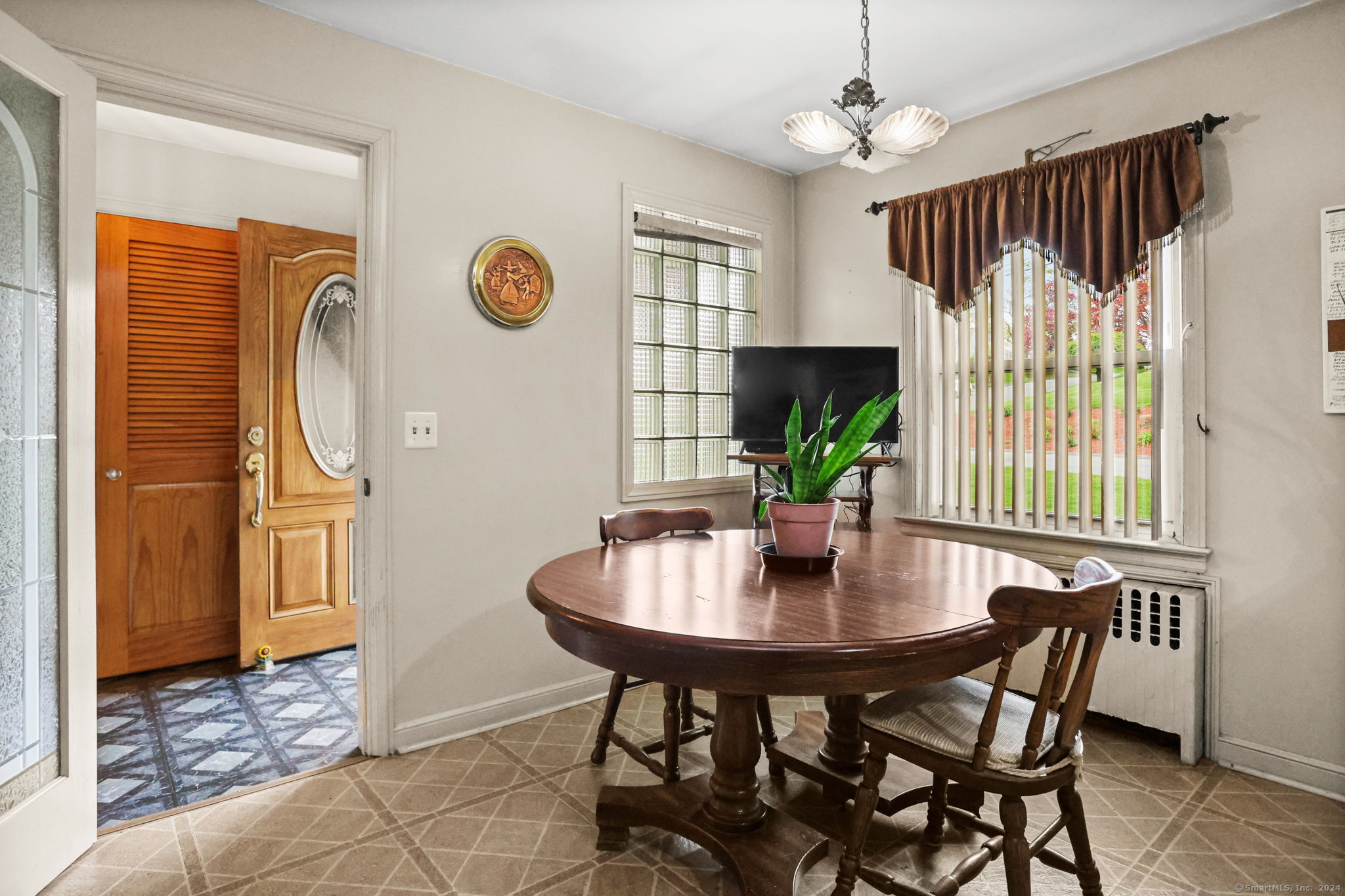 68 Calhoun Avenue
