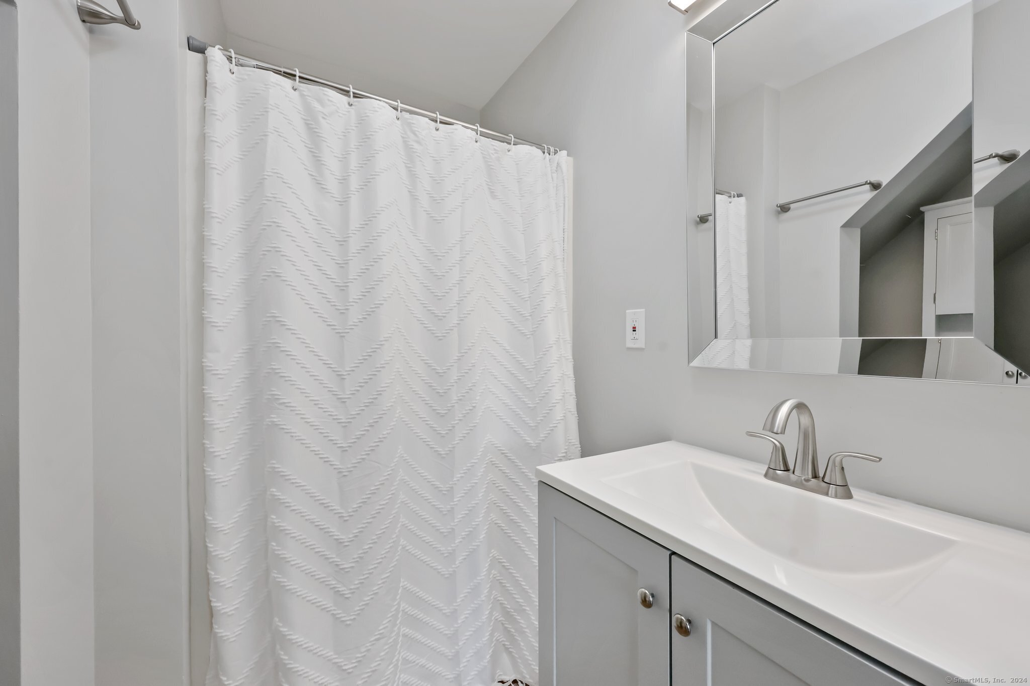 37 Quintard Avenue 1