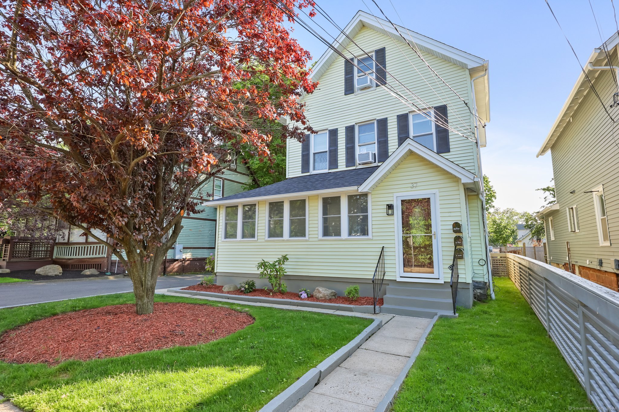 37 Quintard Avenue 1