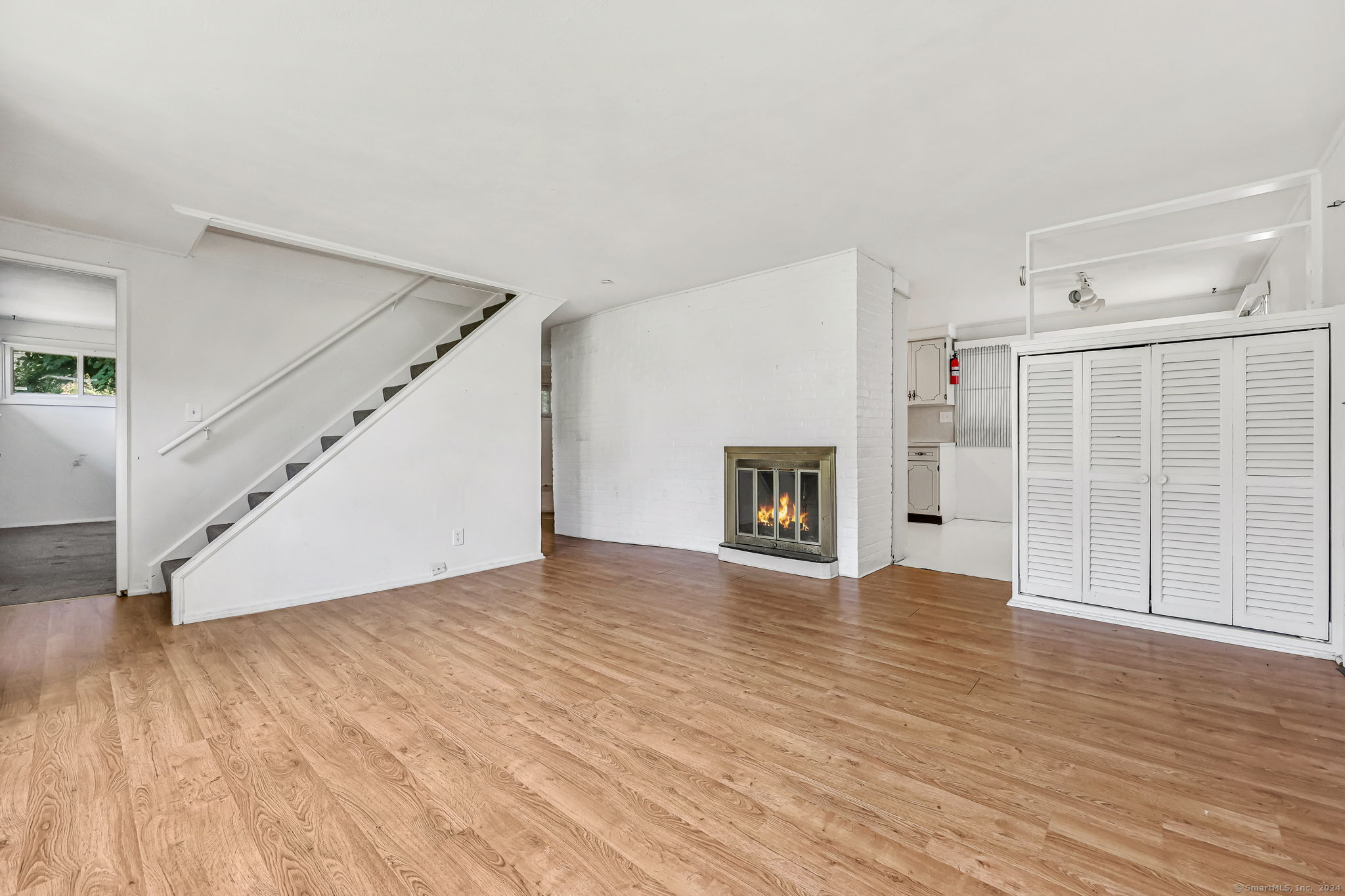 3944 Madison Avenue