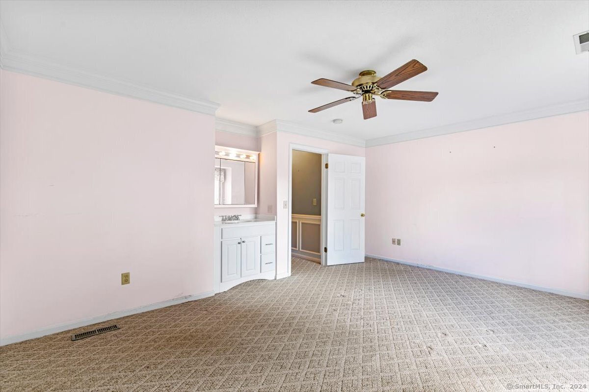 204 New Haven Avenue 2D