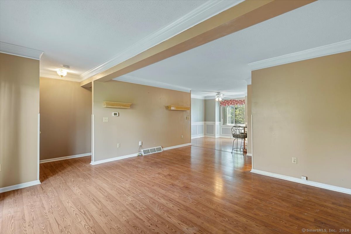 204 New Haven Avenue 2D