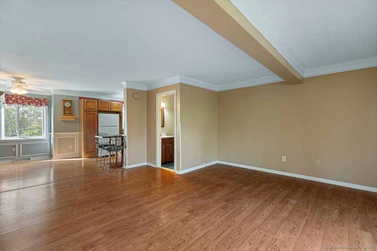 204 New Haven Avenue 2D