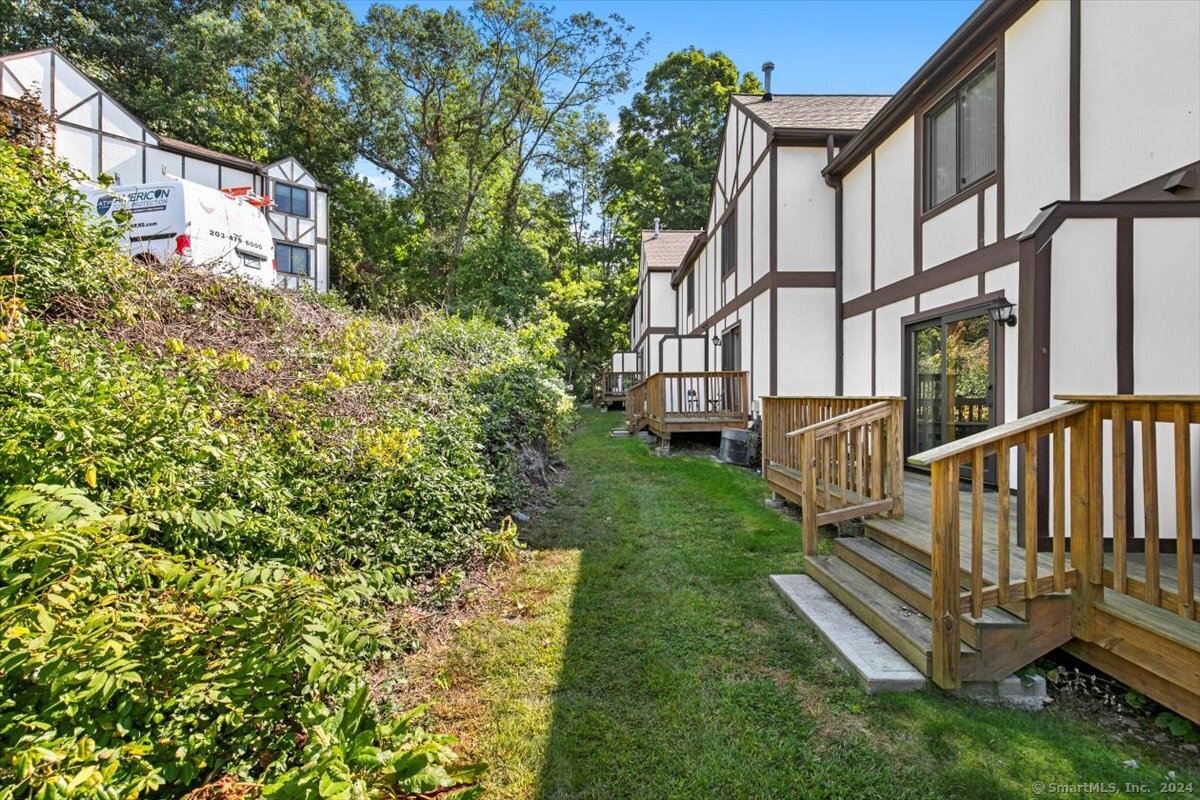 204 New Haven Avenue 2D