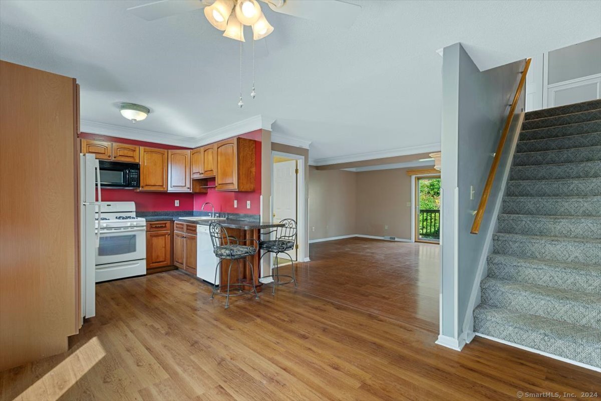 204 New Haven Avenue 2D
