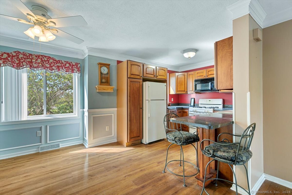204 New Haven Avenue 2D
