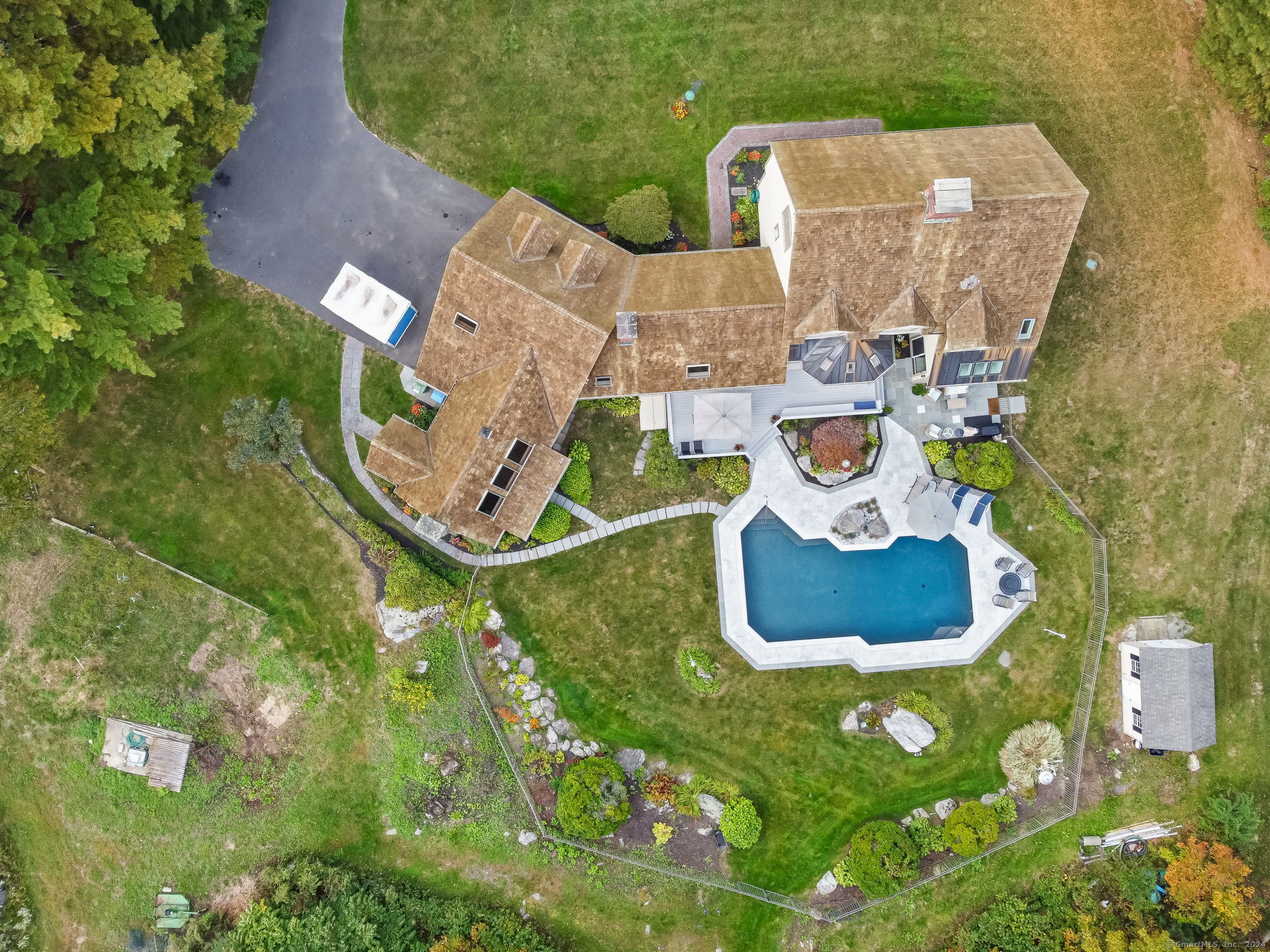 9 Whitetail Drive