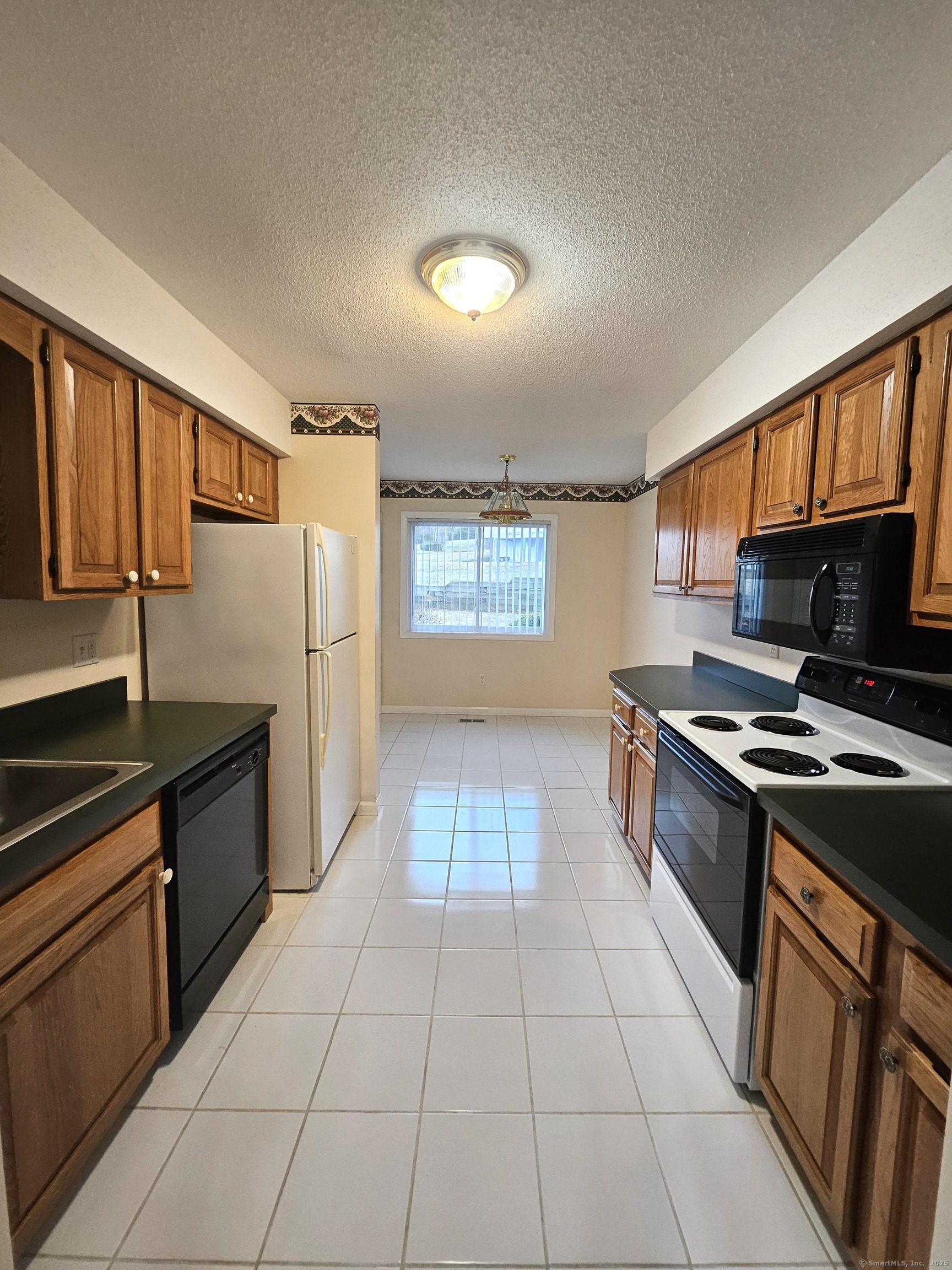 21 Lilac Drive D