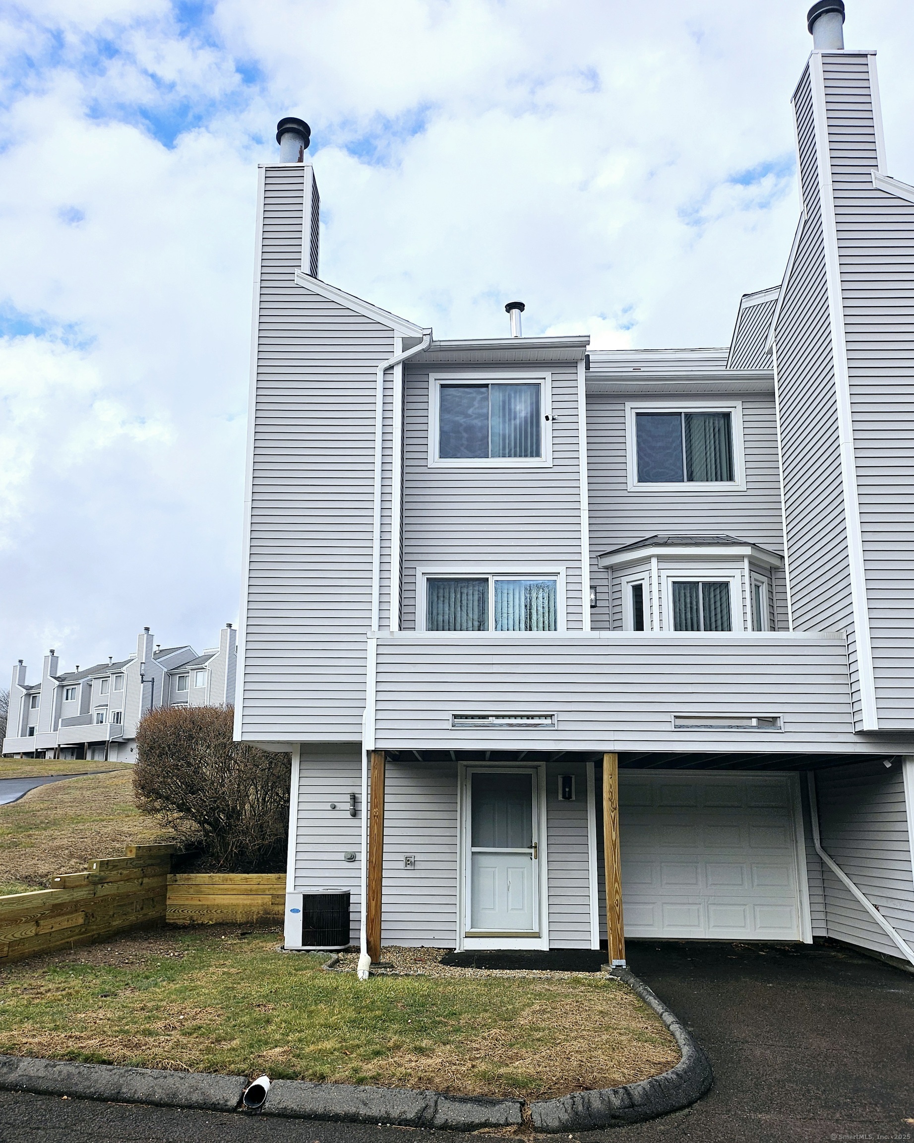 21 Lilac Drive D