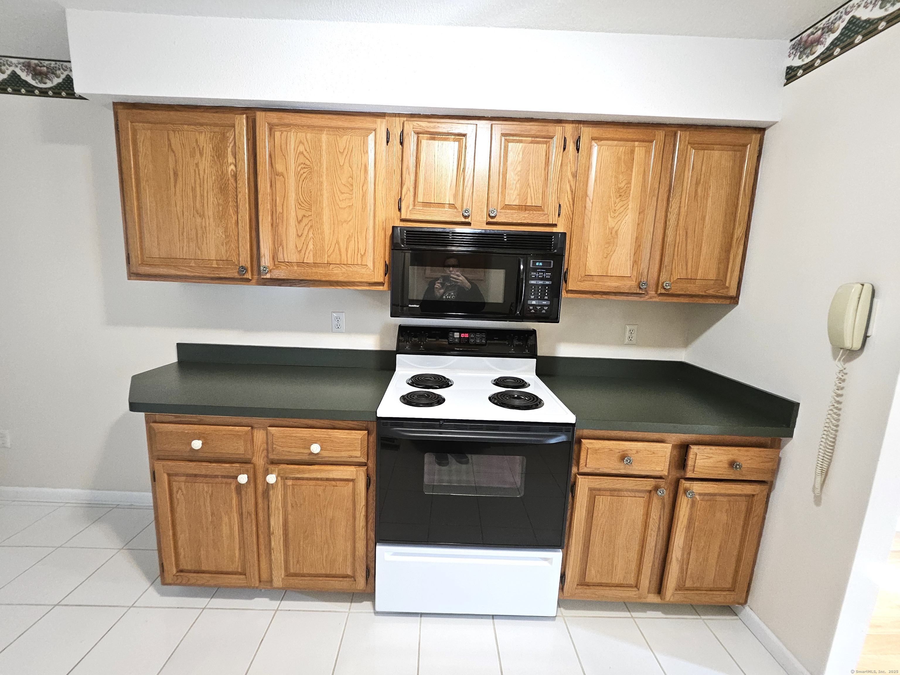 21 Lilac Drive D