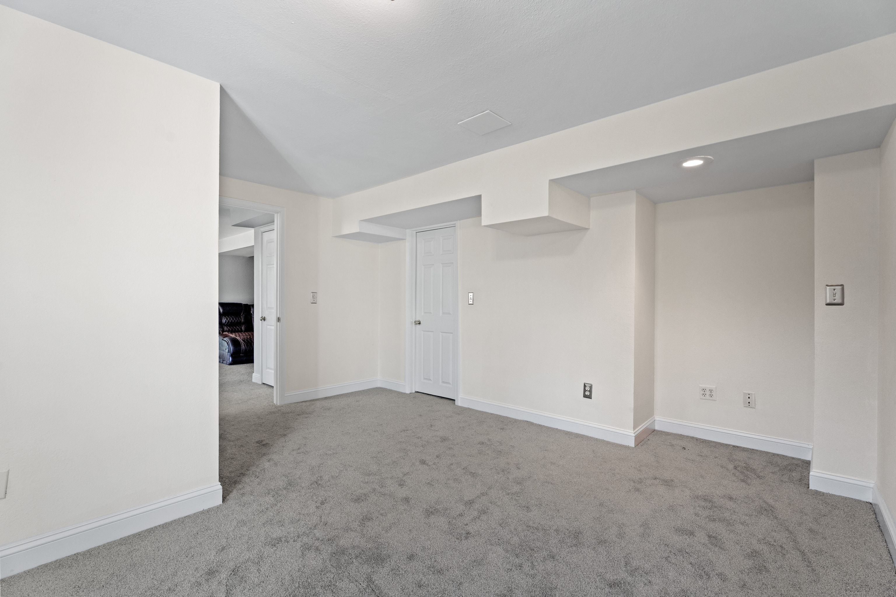 147 Lookout Hill Road