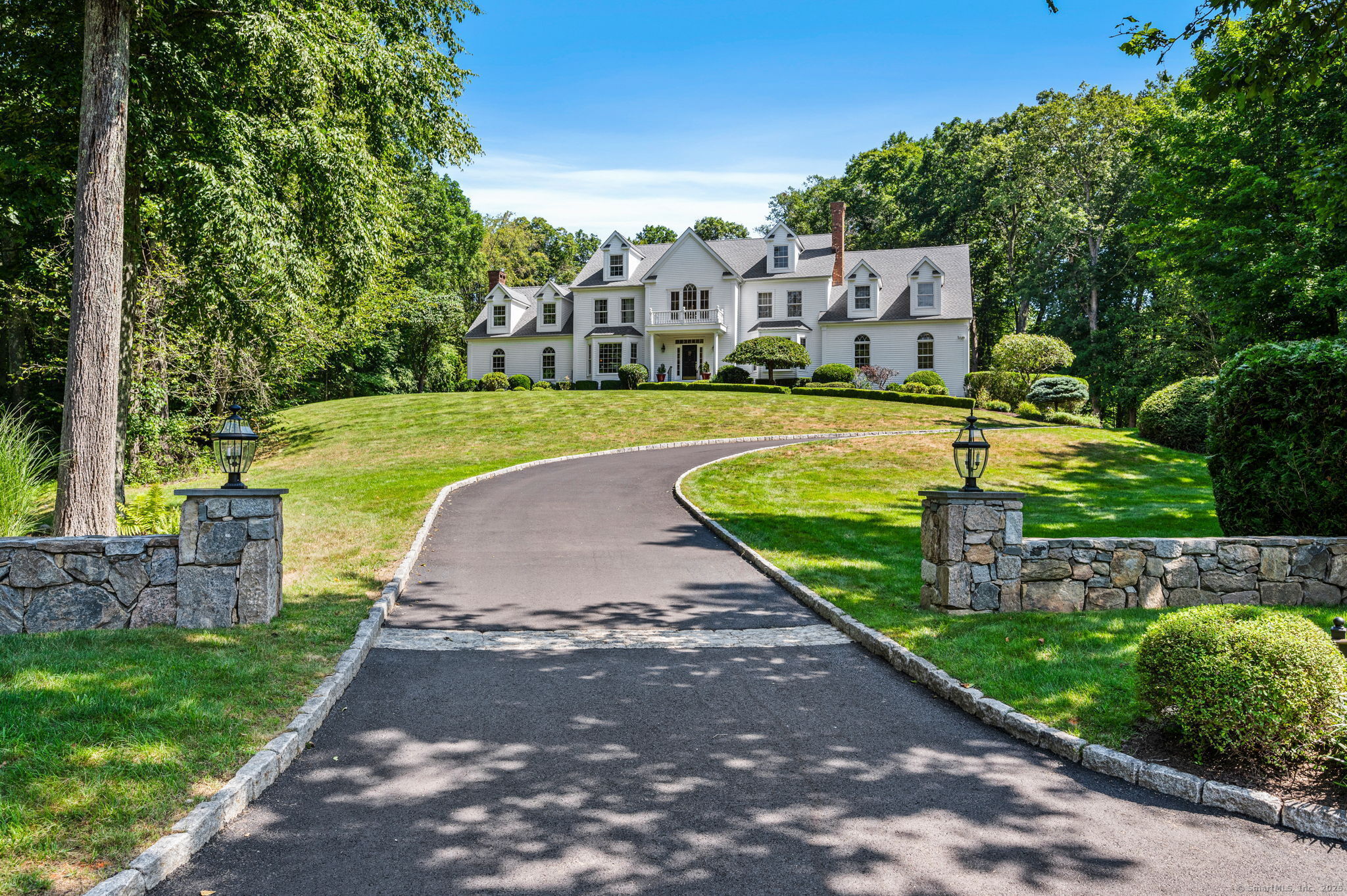 19 Tatetuck Trail