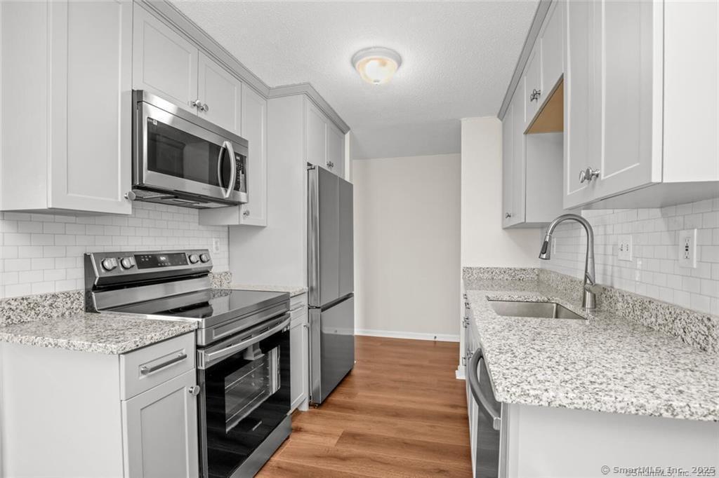 45 Jefferson Road 2-16