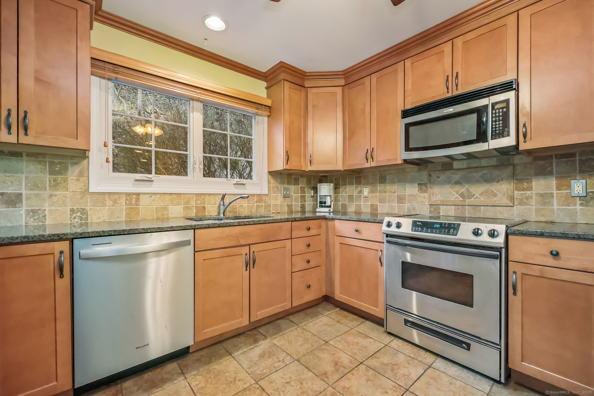 135 Governor Trumbull Way 135