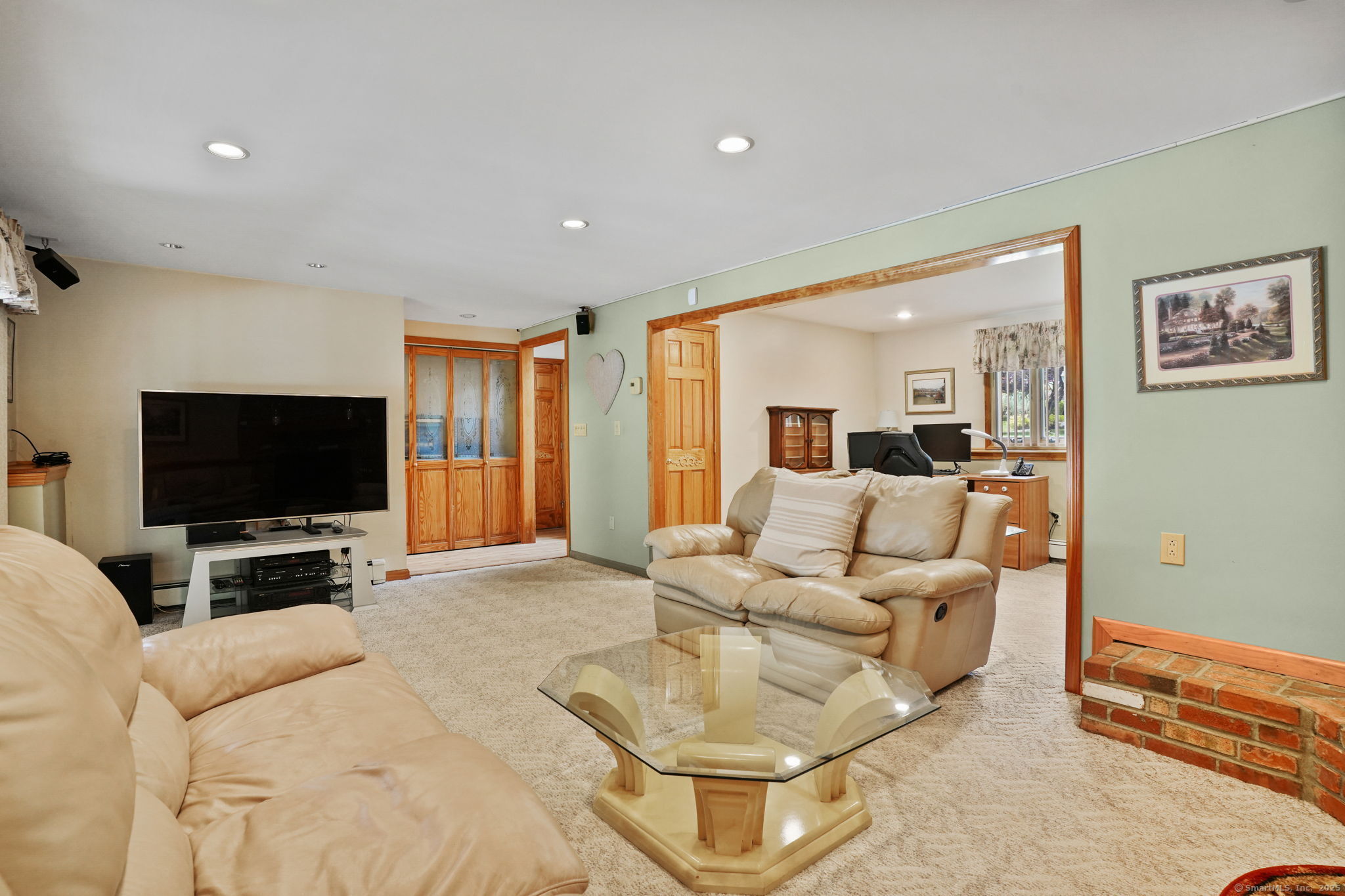 31 Astor Drive