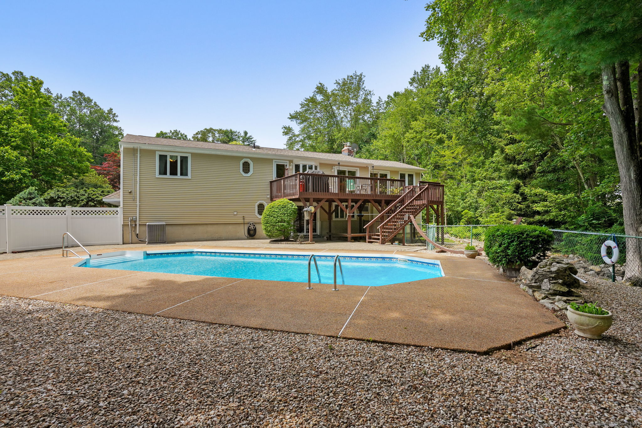31 Astor Drive