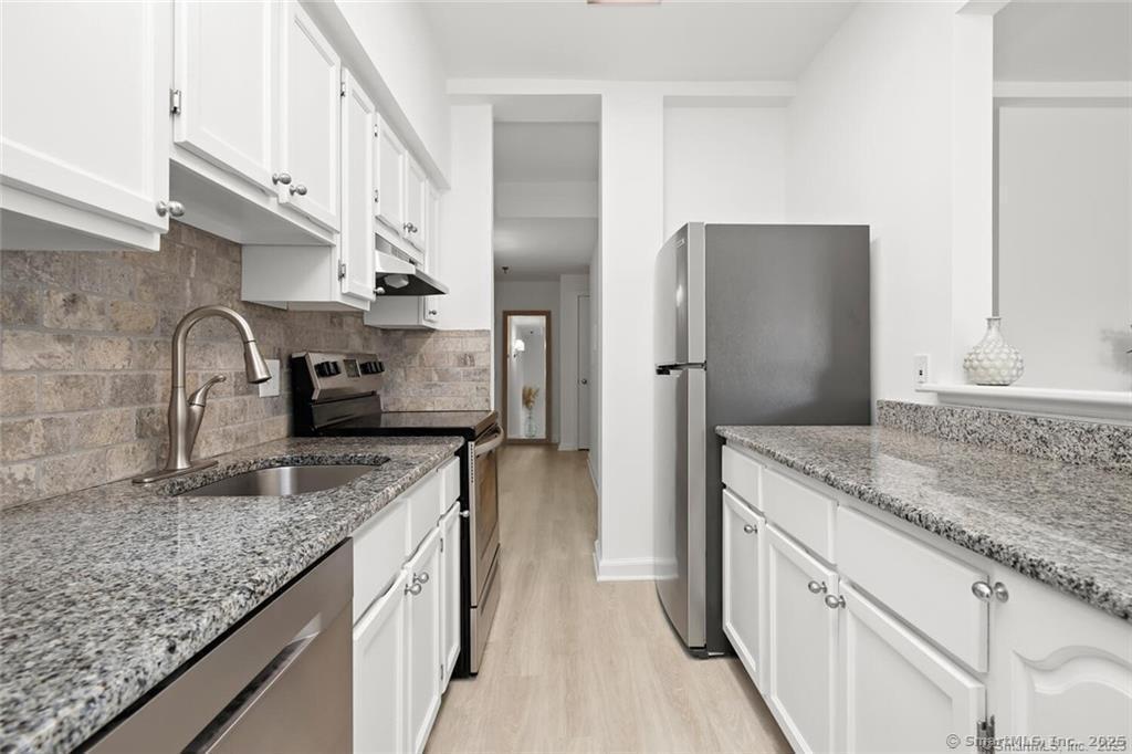 126 Washington Street APT 205