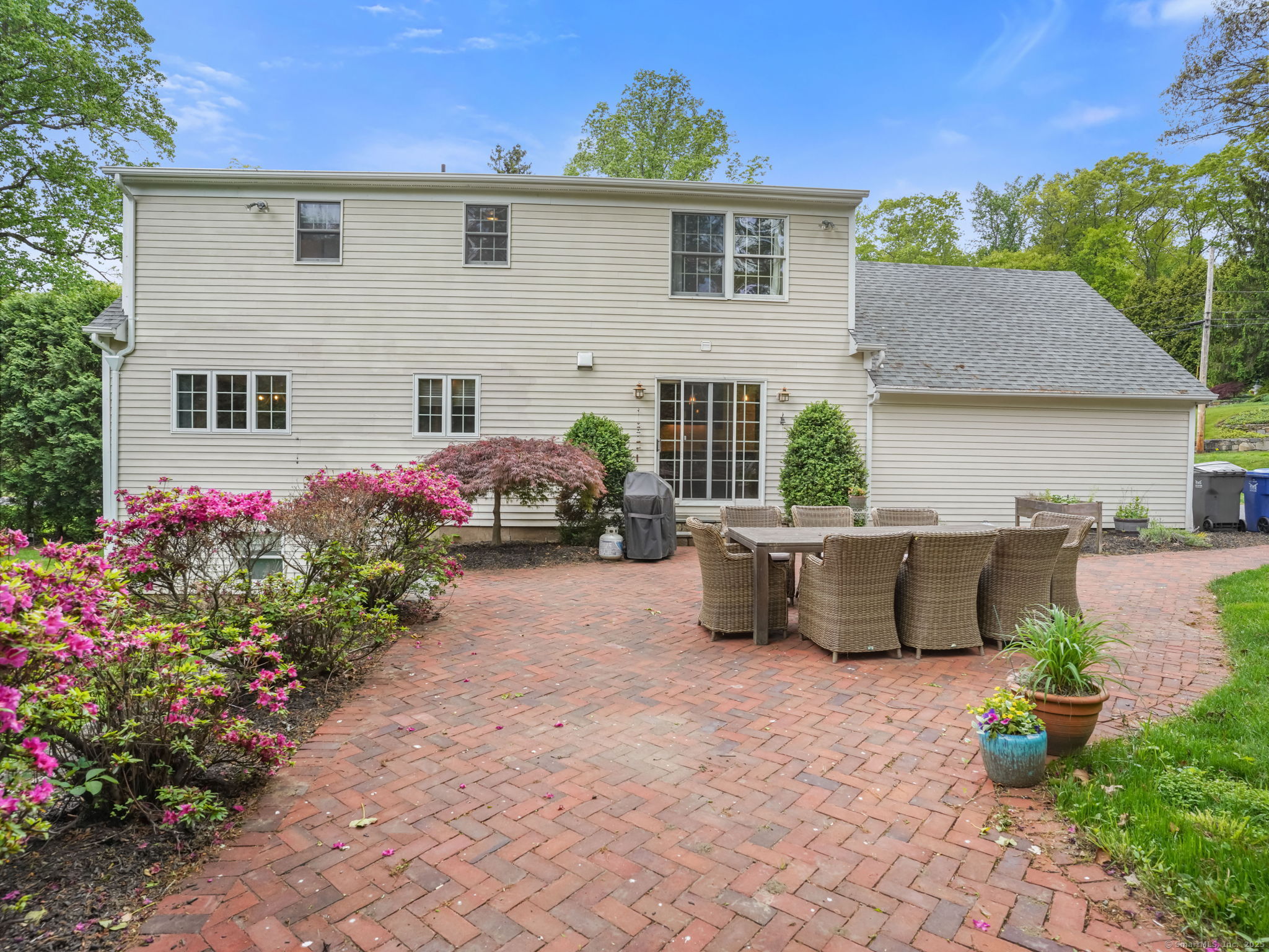 22 Rocky Ridge Drive