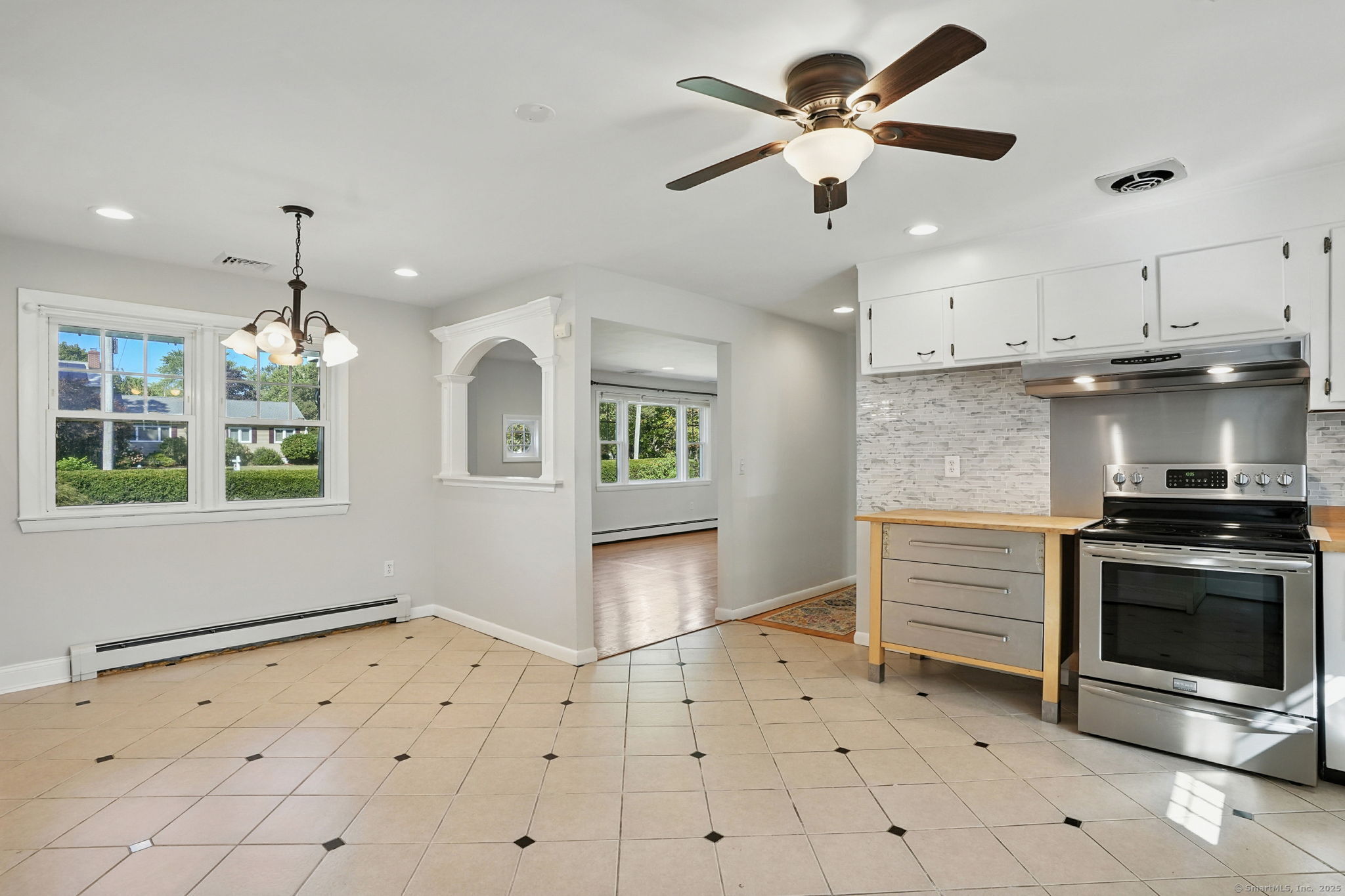 918 Daniels Farm Road