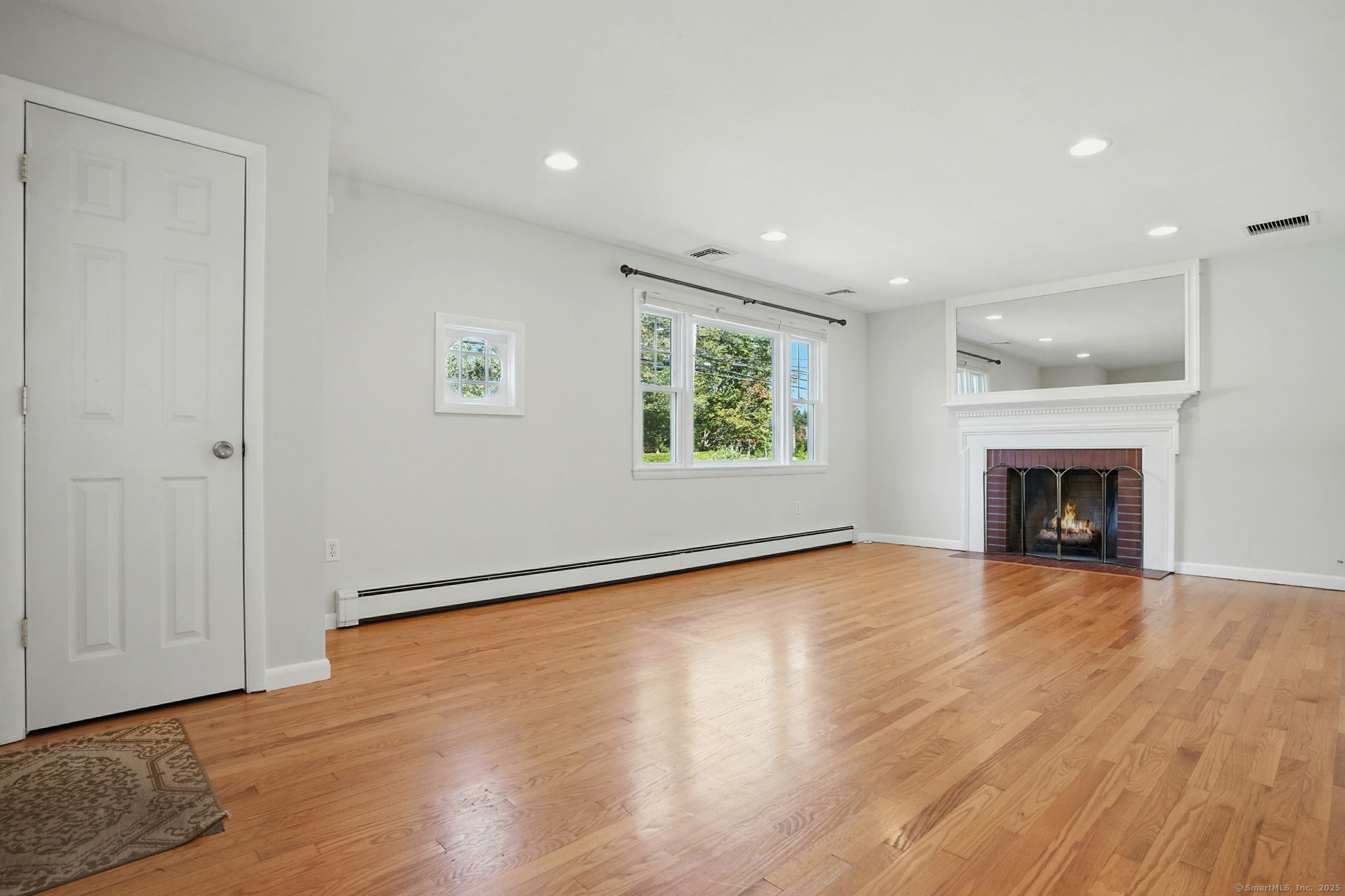 918 Daniels Farm Road
